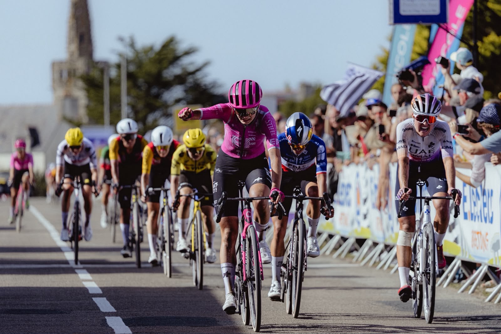Victoire de Nina Berton -luxembourg arrivée premiere a la pointe du raz ladies classic 2026